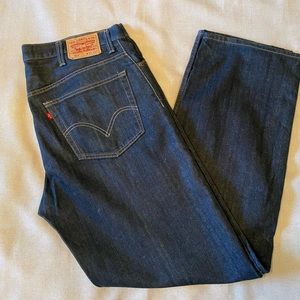 559 Relaxed Straight Fit Men’s Jean. Color - Tumbled Rigid - Dark Wash. 38x34